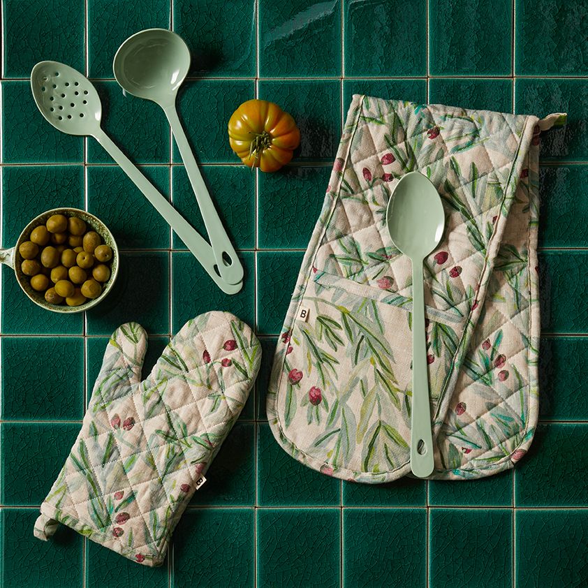 Bonnie And Neil Mint Kitchen Set