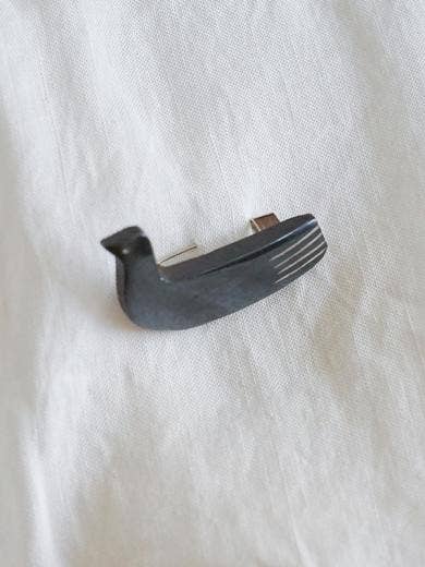 AXCIS BROOCH MIZUDORI: White
