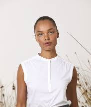 M A Dainty Stingray Tee-White