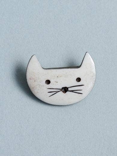 AXCIS BROOCH NEKO: White