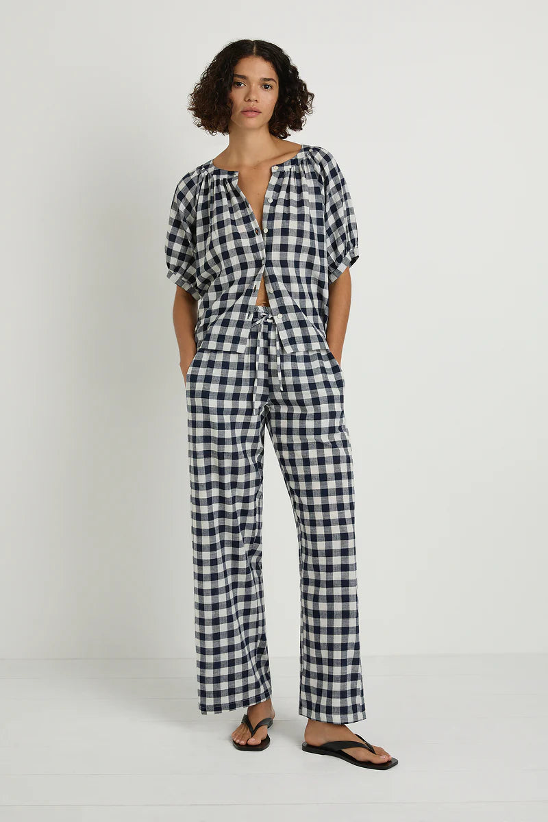 Villu -Rhoda Pant